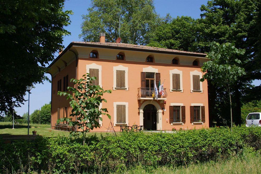 Ostello Due Torri San Sisto Bologna Esterno foto